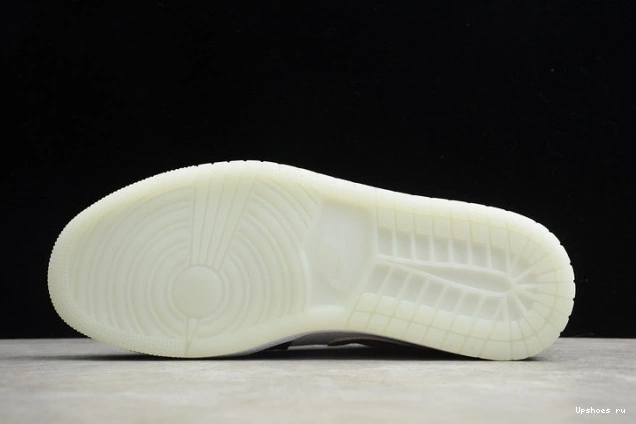 Air Jordan Galaxy CW7309-090 1 Low 0823